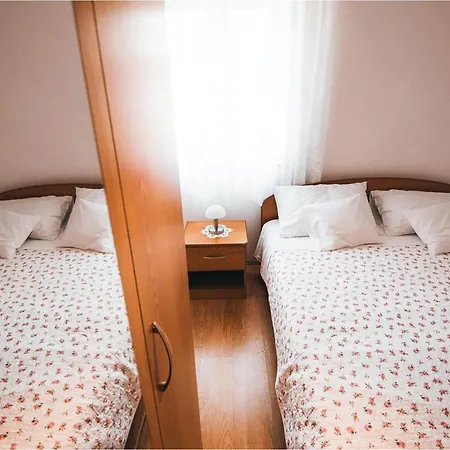 3 Bedroom Beautiful Apartment In Vodice * Vodice