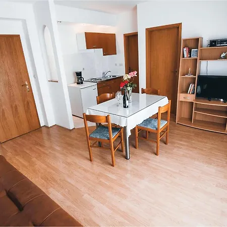 Apartment 3 Bedroom Beautiful Apartment In Vodice