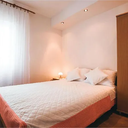 3 Bedroom Beautiful Apartment In Vodice Vodice